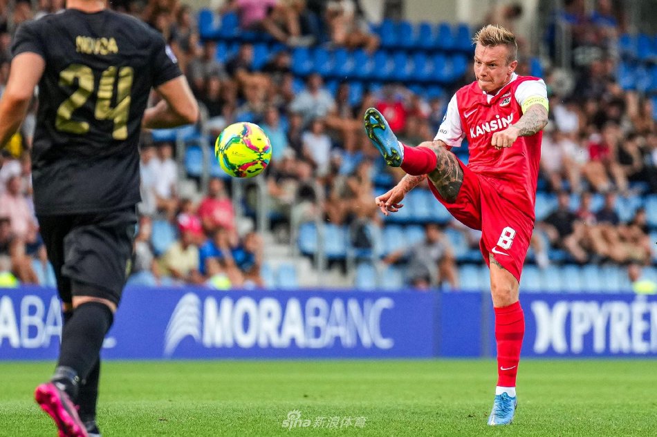 5个赛季中 5个赛季中