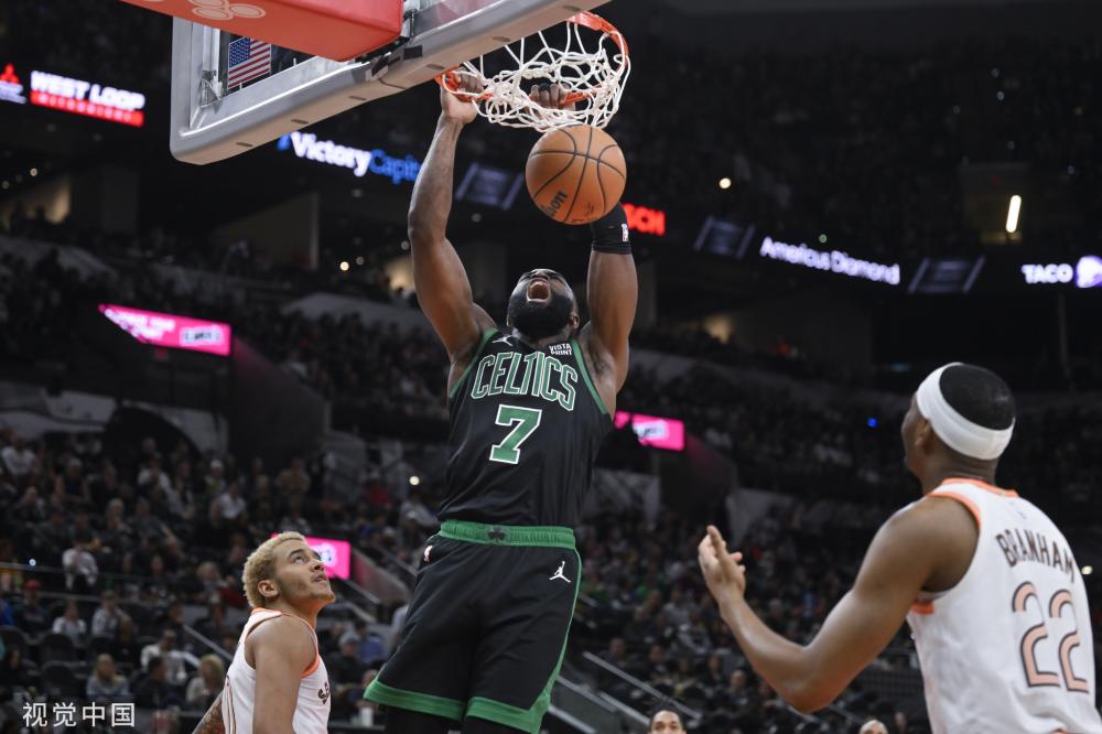 台上更加闪 台上更加闪